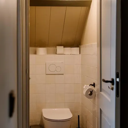 Crash'nstay - Wachtpost 20 * Waspik