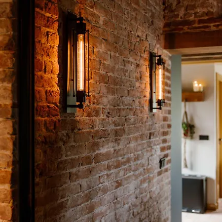 Crash'nstay - Wachtpost 20 * Waspik