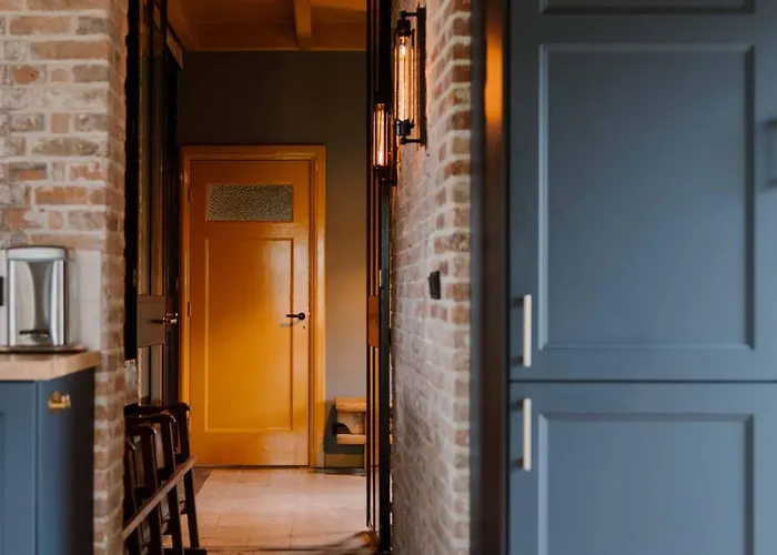 Crash'nstay - Wachtpost 20 * Waspik